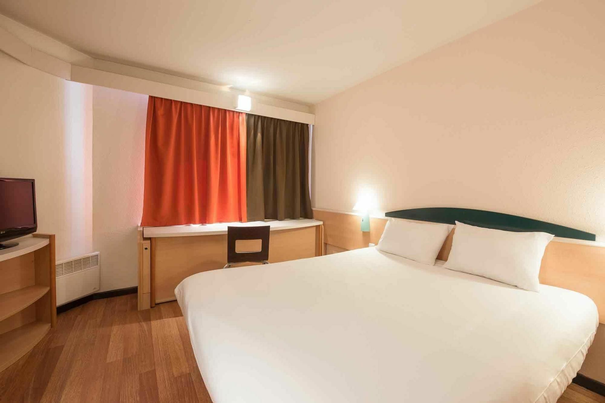 Hotel ibis Rodez Centre Exterior foto